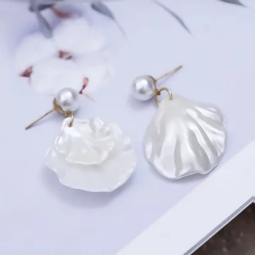 純白簡約珍珠貝殼×吊墜耳環.avif