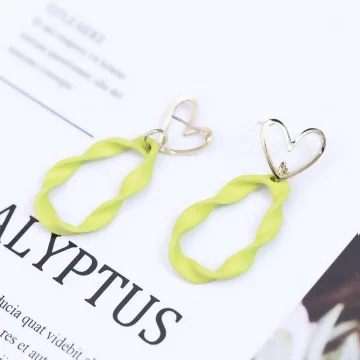 扭結綠圈圈愛心×吊墜耳環.avif