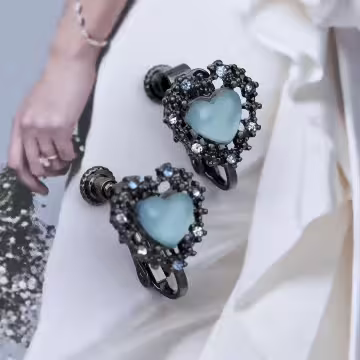 黑框閃鑽藍愛心&times;螺旋耳夾