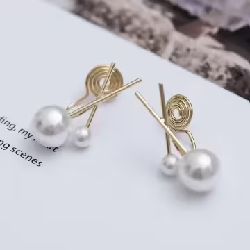 二顆交叉珍珠×蚊香盤U型耳夾
