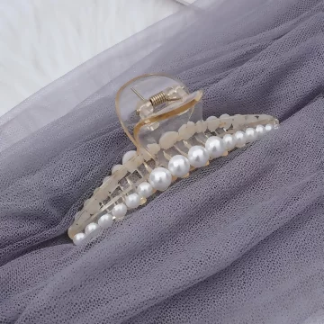 一字氣質珍珠×鯊魚髮夾.avif