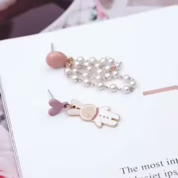 氣球飄飄愛心小兔&times;不對稱吊墜耳環