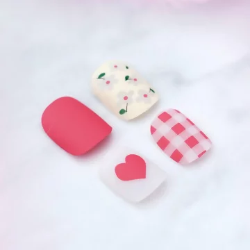 粉桃格子小花霧面×穿戴式手指甲片×二十四入 .avif