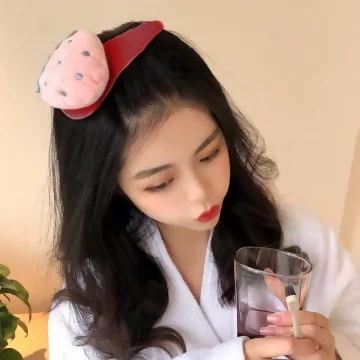 草莓布偶×髮夾.avif