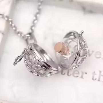 嬌豔玫瑰花×薰香玻璃寶瓶×長項鍊