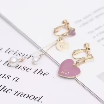 粉紫愛心希臘古幣×不對稱螺旋耳夾