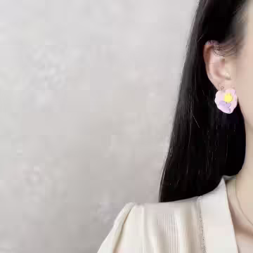 鬱金香粉心點點×耳環