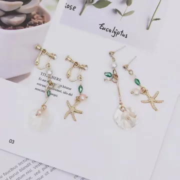 海洋風海星貝殼×不對稱吊墜耳環.avif