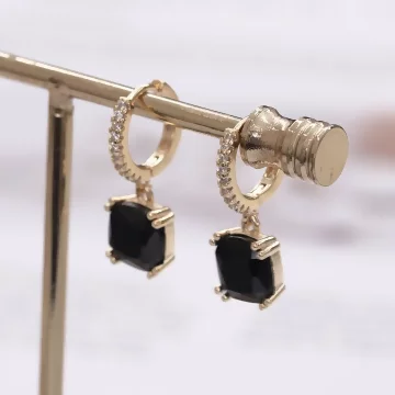 黑方鋯石小閃鑽×耳扣.avif