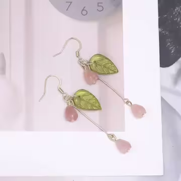 粉花綠葉鬱金香×吊墜耳勾