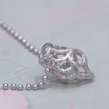 藍冰心臟&times;鎖骨項鍊