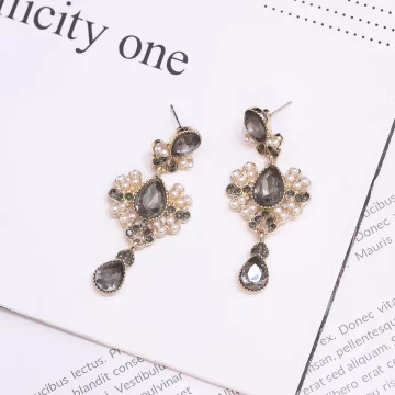 鐵灰晶鑽巴洛克珍珠×吊墜耳環.avif