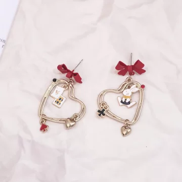 紅領結愛心撲克牌兔子×不對稱吊墜耳環.avif
