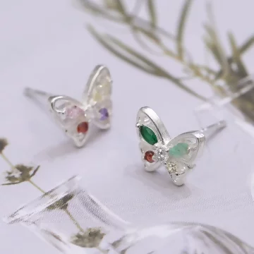 925銀飾×彩晶小蝴蝶×耳環.avif