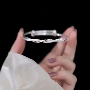 925銀飾×扭轉莫比烏斯×手環.avif