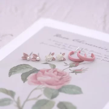 粉C小白玫瑰×三套件耳環組.avif