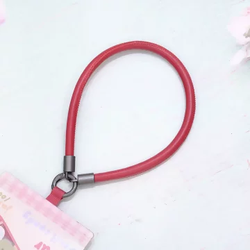 單色簡約皮革×手機腕帶掛繩×紅色.avif