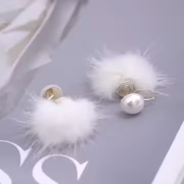 小白毛球珍珠×蚊香盤U型耳夾