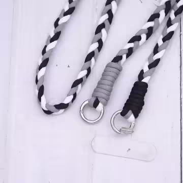 撞色麻花辮×手機斜背雙勾掛繩×黑白