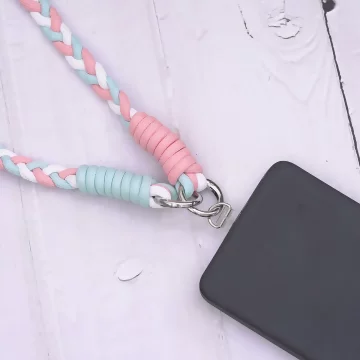撞色麻花辮×手機斜背雙勾掛繩×粉藍.avif