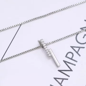 925銀飾×一字微鑲×鎖骨項鍊 .avif