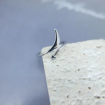 鬱金香花園×耳環 .avif