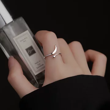 鬱金香花園×耳環 .avif