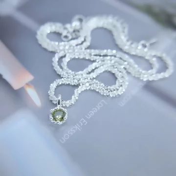 925銀飾×宮廷風綠水鑽×鎖骨項鍊 .avif