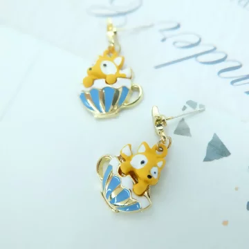 杯緣小狐狸×吊墜耳環.avif