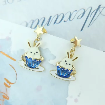 杯緣小白兔×吊墜耳環.avif