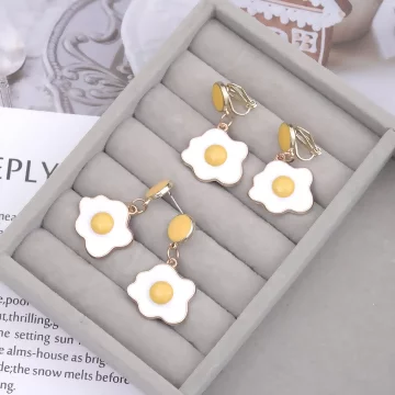 可愛荷包蛋×吊墜耳環 .avif
