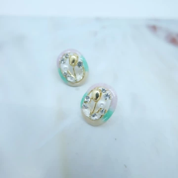 鬱金香花園×耳環 .avif