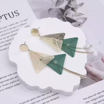 撞色鏤空雙層三角型×吊墜耳環 