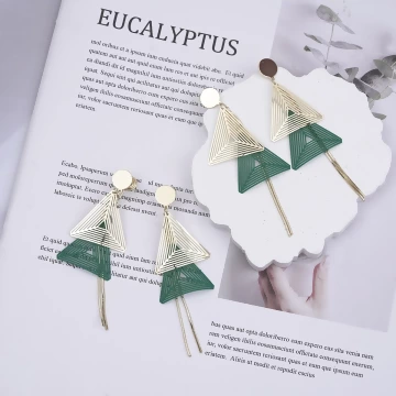 撞色鏤空雙層三角型×吊墜耳環 .avif