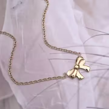 316鋼飾×禮物蝴蝶結×鎖骨項鍊×金色