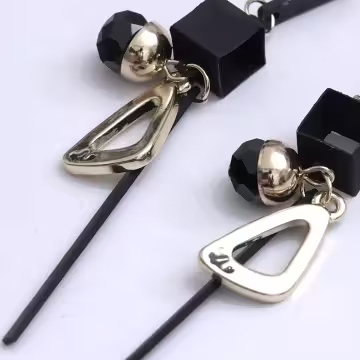 黑色幾何超長方塊×蚊香盤U型耳夾