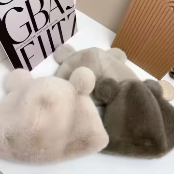 毛絨小熊×毛帽×卡其