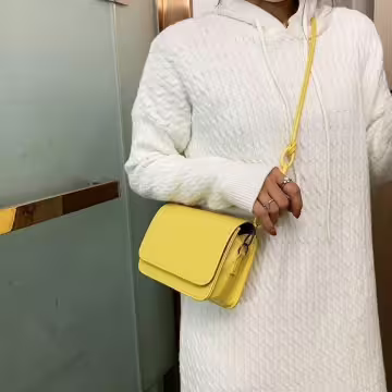 簡約純素面不對稱背帶×斜背包×黃色