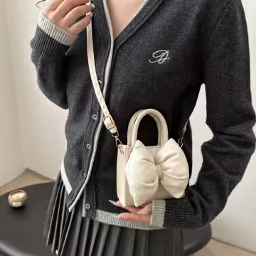 澎澎蝴蝶結小廢包×斜背包×白色