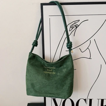 仿麂皮復古方形包×可調式斜背包×綠色.avif