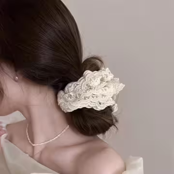四層白蕾絲花邊&times;大腸圈髮束