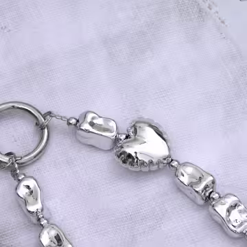 銀色大愛心&times;手機腕帶掛繩