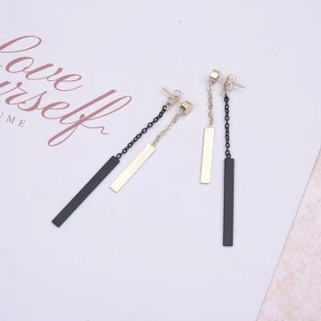 黑金長條直桿×後掛式吊墜耳環.avif