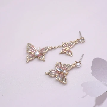 嬌嫩粉蝶×吊墜耳環.avif
