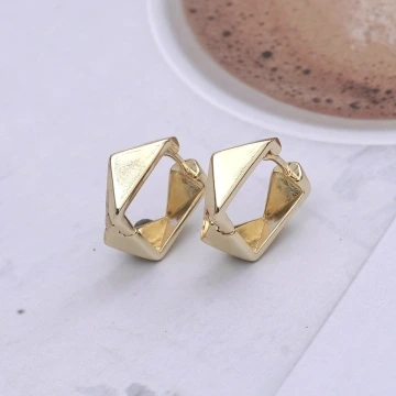 不規則菱形四邊形×耳扣.avif