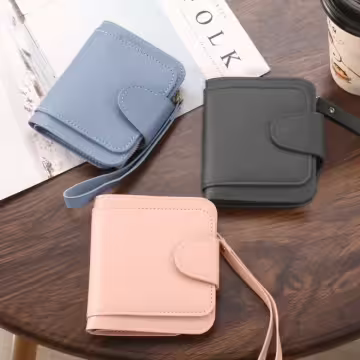 簡約皮革×翻頁三層短皮夾×黑色