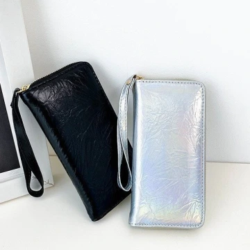 爆裂紋亮面×手拿拉鍊長皮夾×黑色.avif