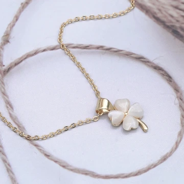 法式貓眼四葉草×鎖骨項鍊.avif