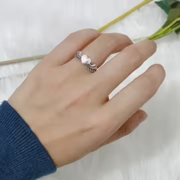 美式&times;復古&times;天使翅膀&times;愛心&times;開口戒指