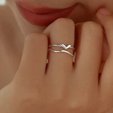 925銀飾×雙線水滴愛心×開口戒指.avif